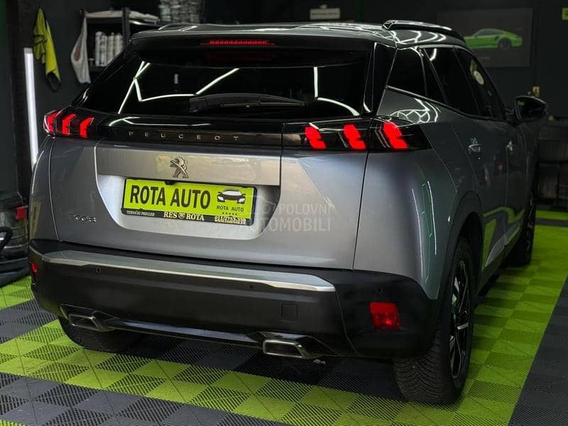 Peugeot 2008 1.2b/Allure/3D/N0V