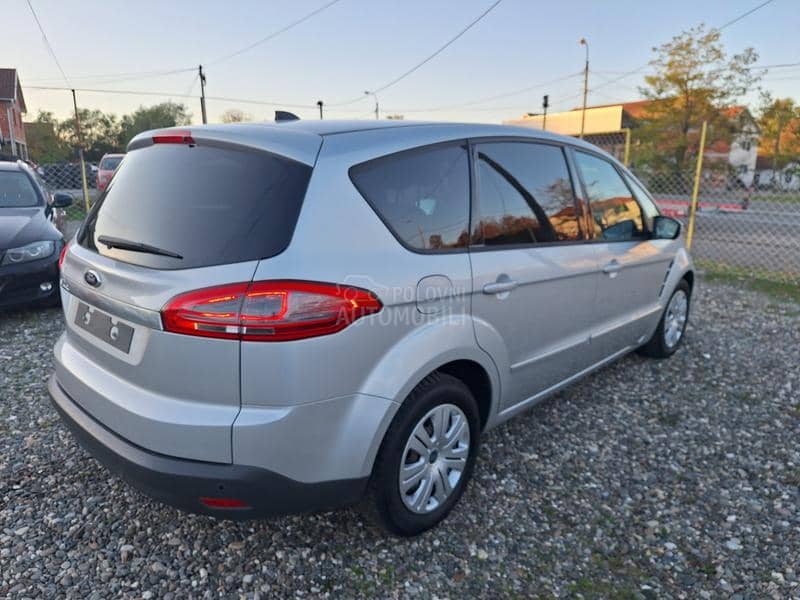 Ford S-Max 