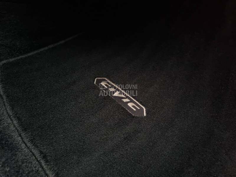 Honda Civic 1.8b SPORT