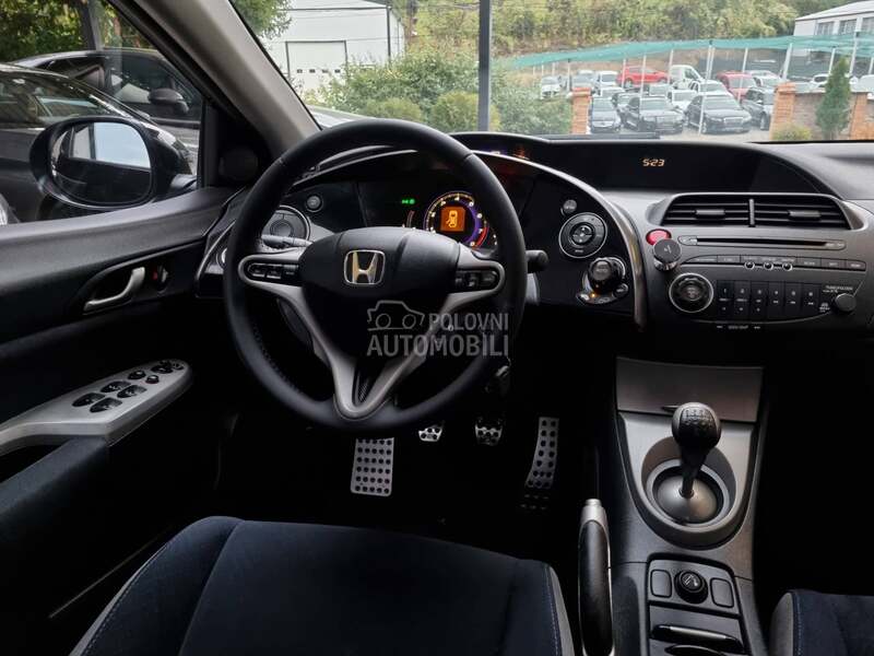 Honda Civic 1.8b SPORT