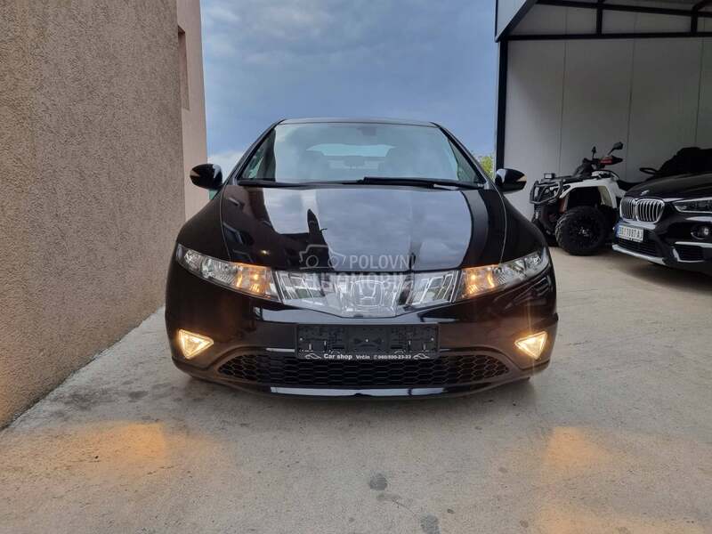 Honda Civic 1.8b SPORT