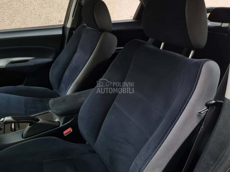 Honda Civic 1.8b SPORT