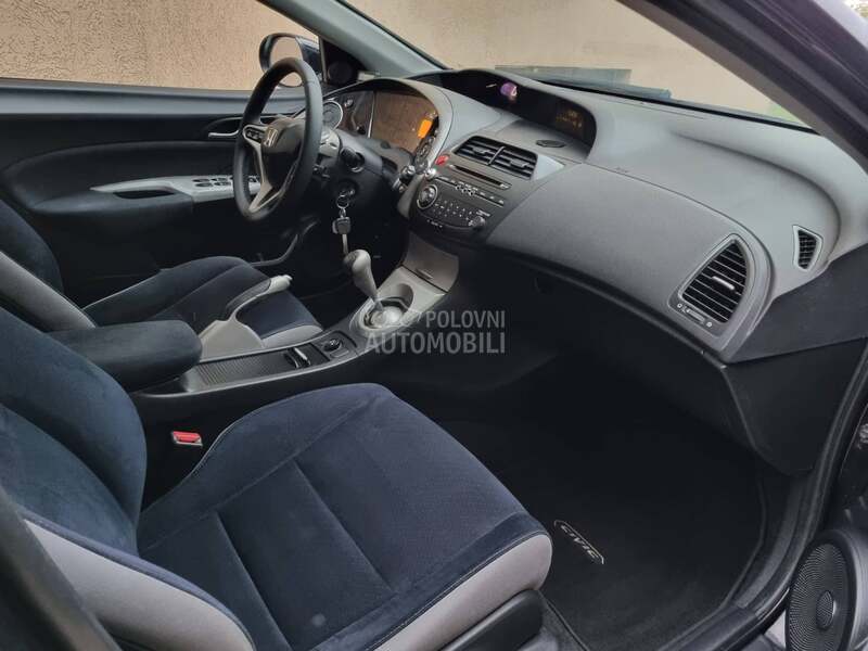 Honda Civic 1.8b SPORT