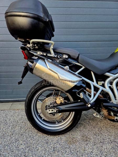 Triumph Tiger 800