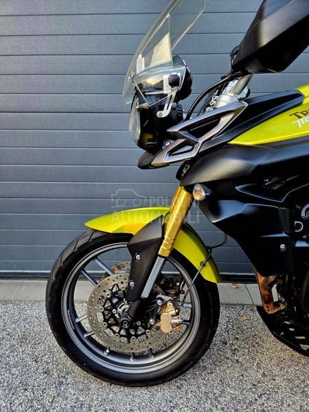 Triumph Tiger 800