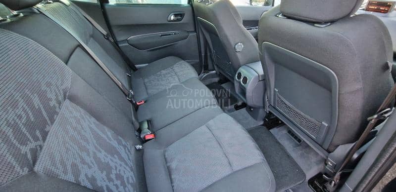 Peugeot 3008 1.6HD ALLURE