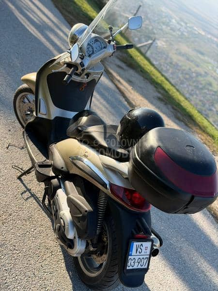 Piaggio Beverly