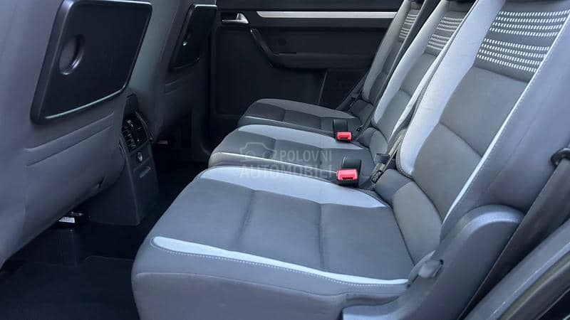 Volkswagen Touran 2.0 TDI PANO