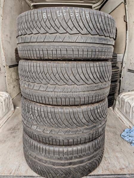 Michelin 245/35 R19 Zimska