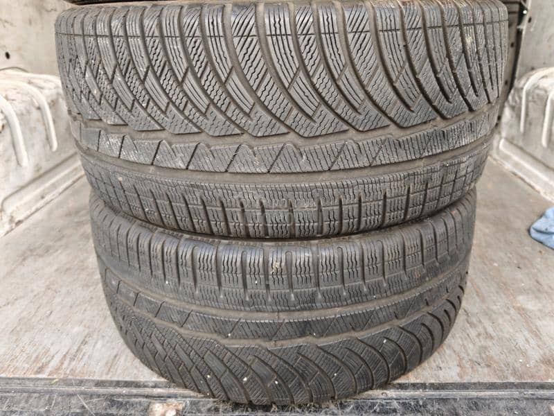 Michelin 245/35 R19 Zimska