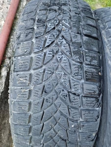 Dayton 215/55 R16 Zimska