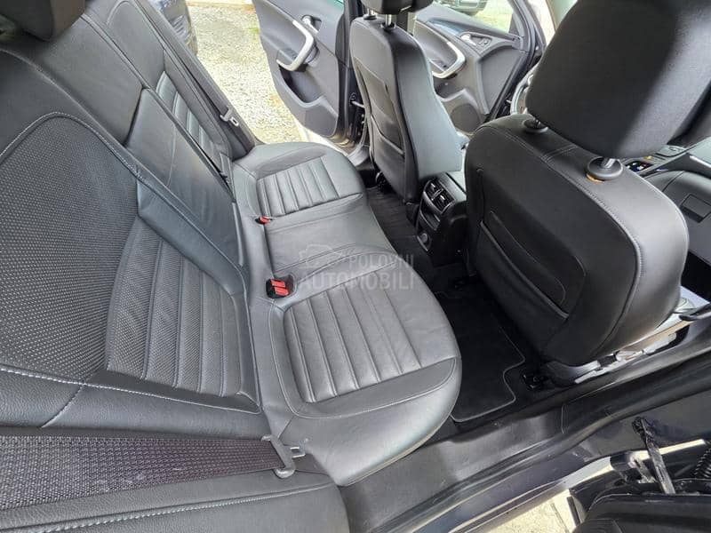 Opel Insignia 2.0 CDTI N.A.V.I Opel Insignia 2.0 CDTI N.A.V.I