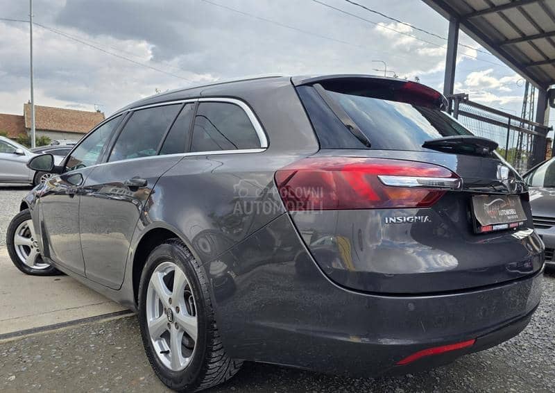 Opel Insignia 2.0 CDTI N.A.V.I Opel Insignia 2.0 CDTI N.A.V.I