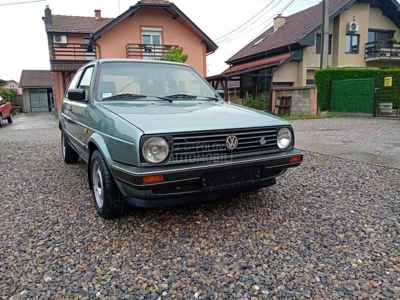 Volkswagen Golf 2 1.6 BUKVALNO NOV
