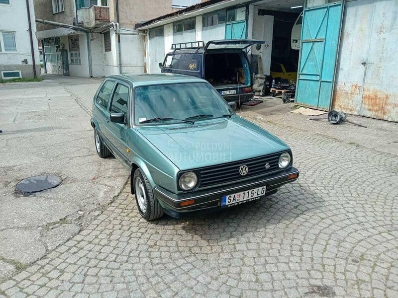 Volkswagen Golf 2 1.6 BUKVALNO NOV