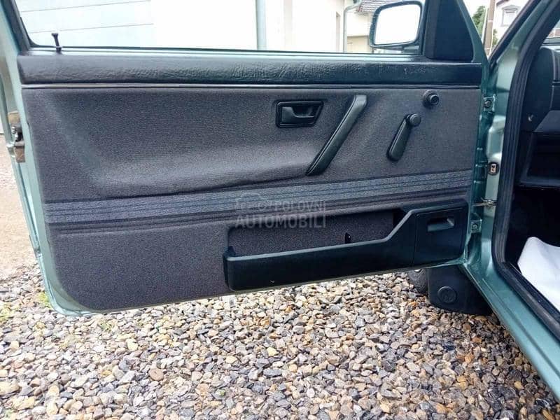 Volkswagen Golf 2 1.6 BUKVALNO NOV