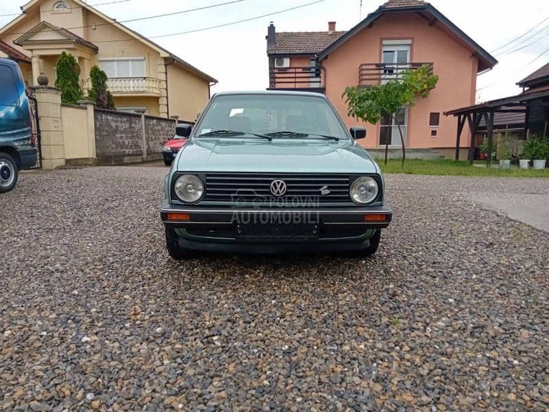 Volkswagen Golf 2 1.6 BUKVALNO NOV