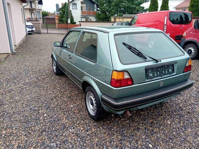 Volkswagen Golf 2 1.6 BUKVALNO NOV