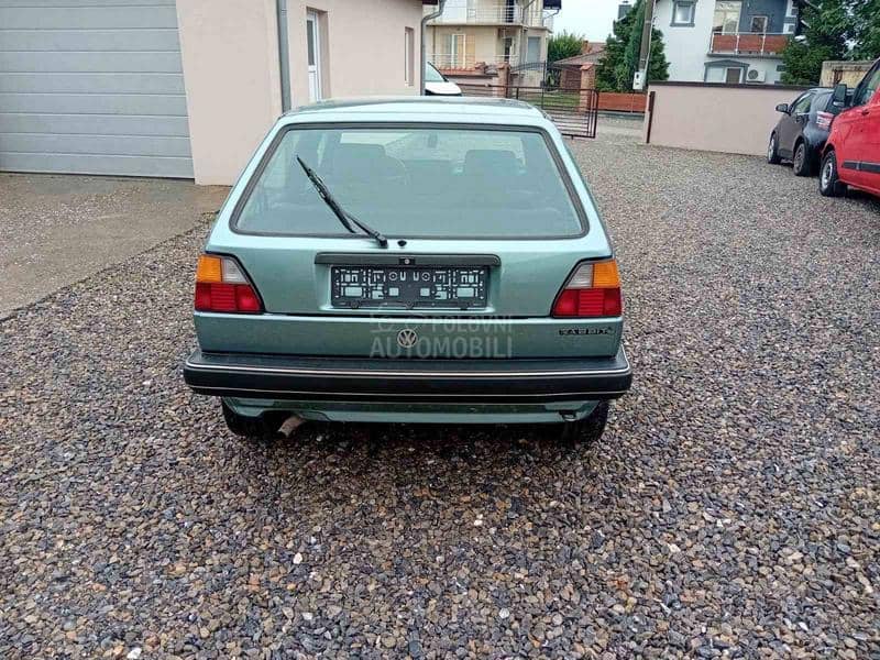 Volkswagen Golf 2 1.6 BUKVALNO NOV