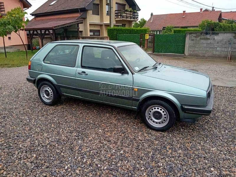 Volkswagen Golf 2 1.6 BUKVALNO NOV