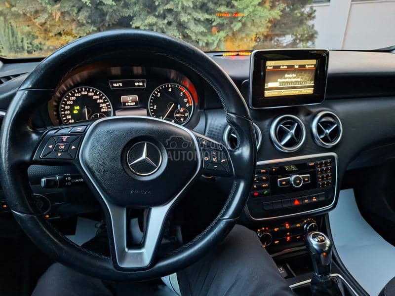 Mercedes Benz A 180 1.5   P R E S T I Ž Mercedes Benz A 180 1.5   P R E S T I Ž