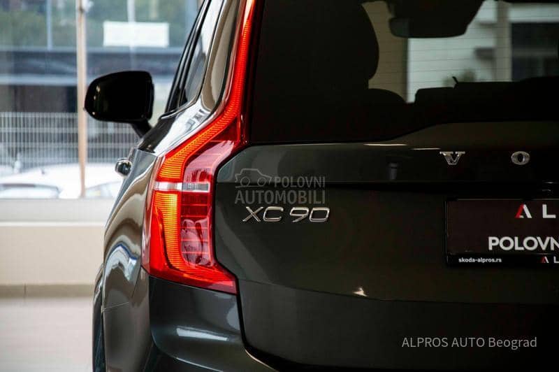 Volvo XC90 2.0 B5 AWD R-DESIGN