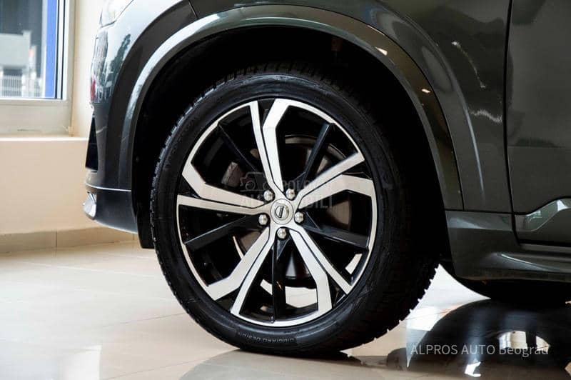 Volvo XC90 2.0 B5 AWD R-DESIGN