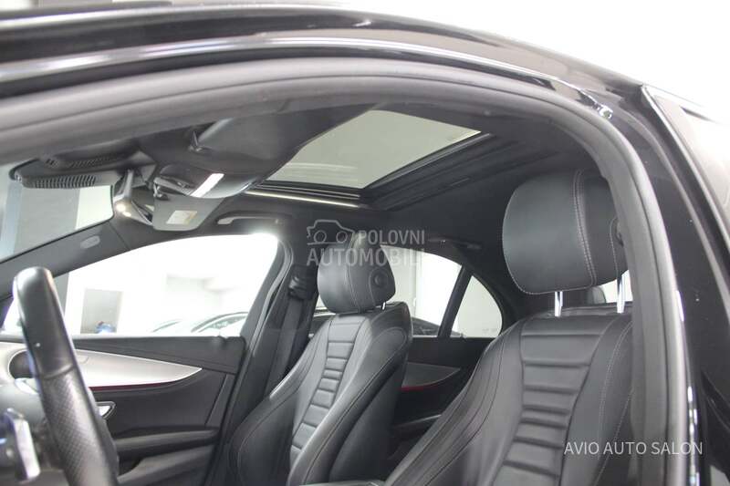 Mercedes Benz E 220 RATA OD198/SPORT