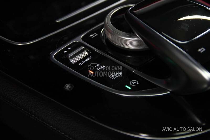 Mercedes Benz E 220 RATA OD198/SPORT