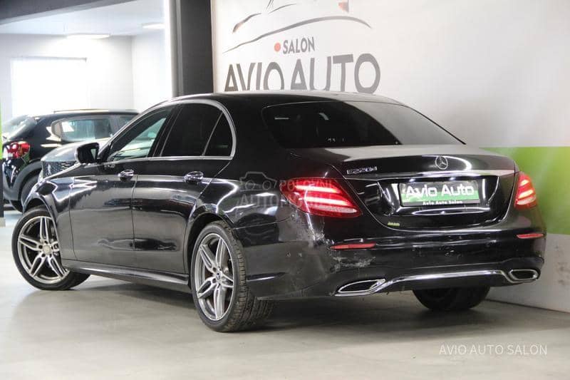 Mercedes Benz E 220 RATA OD198/SPORT