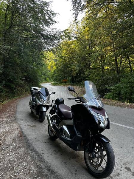 Honda Integra nc700d