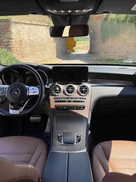 Mercedes Benz GLC 220 D 4MATIC Mercedes Benz GLC 220 D 4MATIC