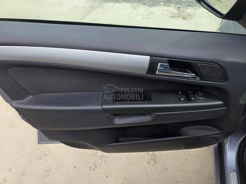 Opel Zafira 1.6 METAN