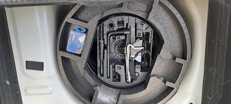 Citroen C3 BUSINESS 1.2I 82 N1