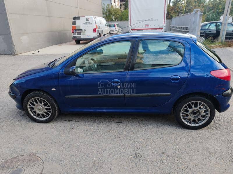Peugeot 206 
