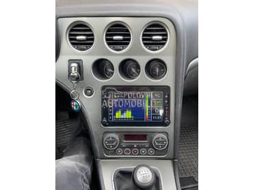 Multimedija Carplay za Alfa Romeo 159