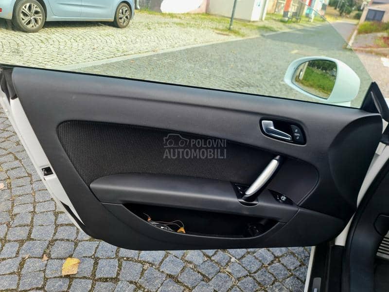 Audi TT 2.0 S LINE QUATTRO