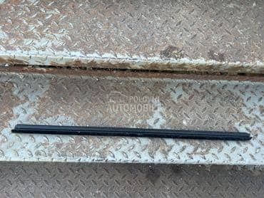 keder prednjih levih vrata za Škoda Rapid