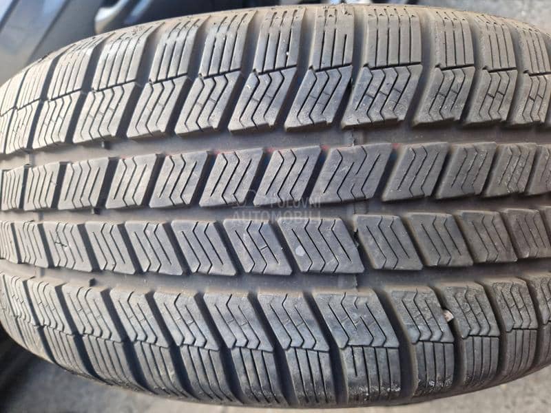 Barum 215/55 R16 Zimska