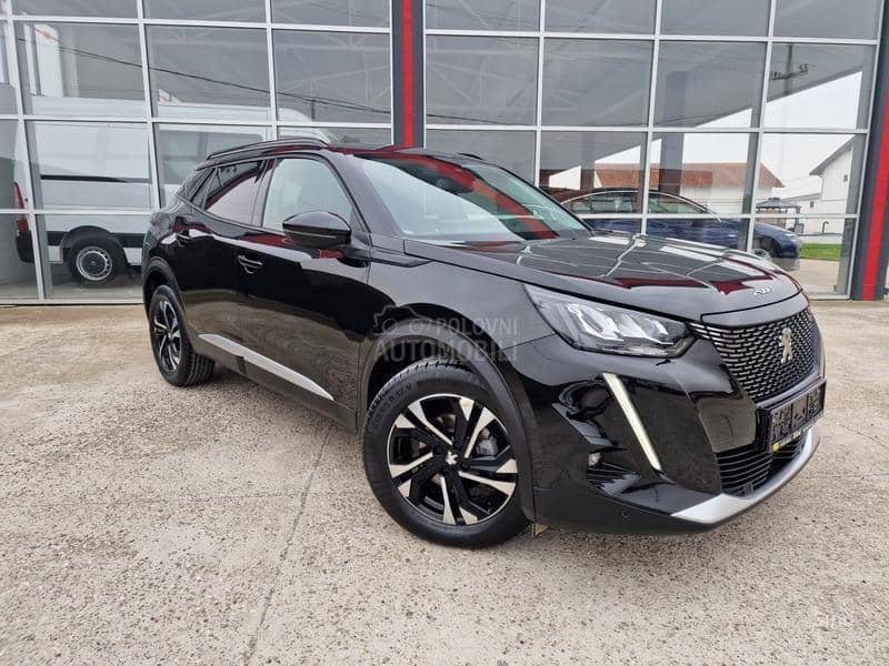 Peugeot 2008 1.2 PURETECH ALLURE