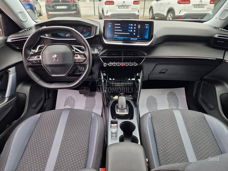 Peugeot 2008 1.2 PURETECH ALLURE