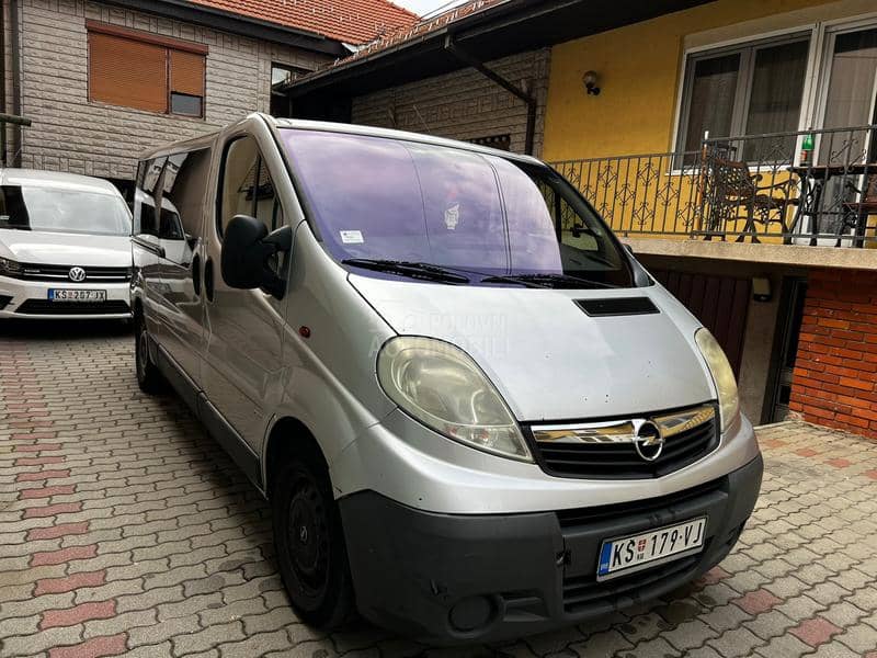 Opel Vivaro 2.5 cdti