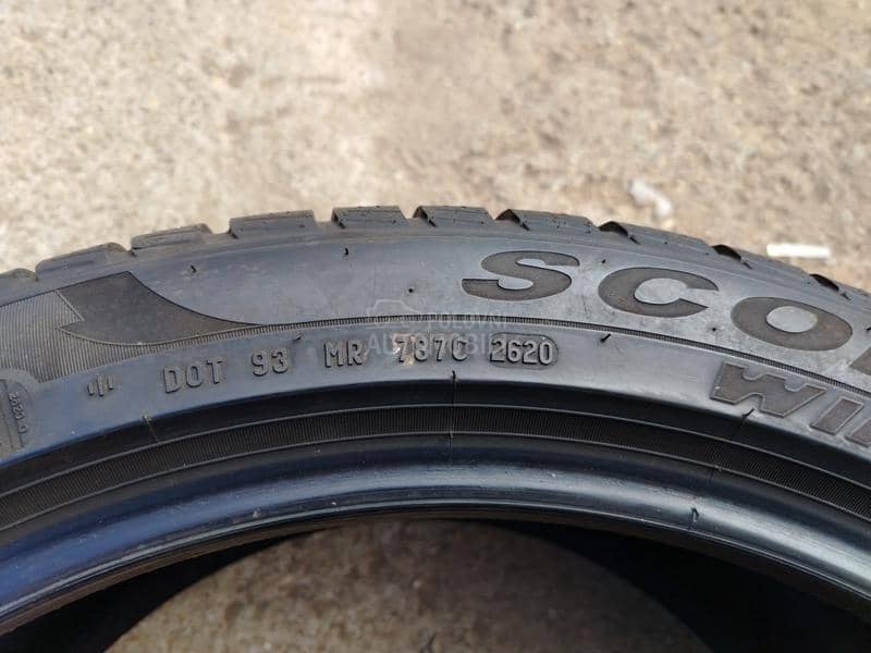 Pirelli 315/35 R21 Zimska