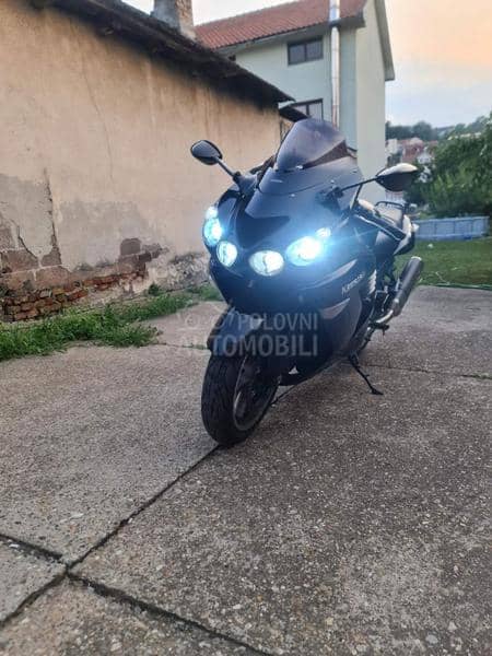Kawasaki Zzr 1400