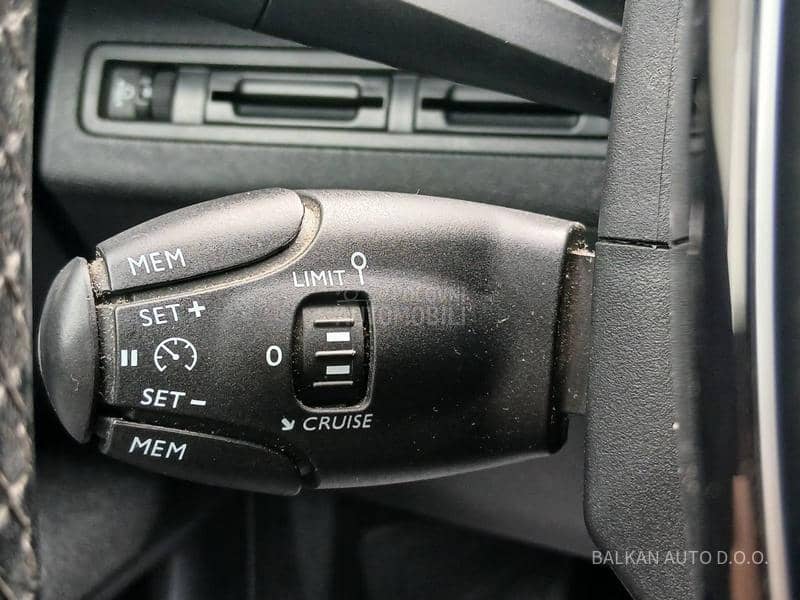 Peugeot 3008 1.5 REZERVISAN