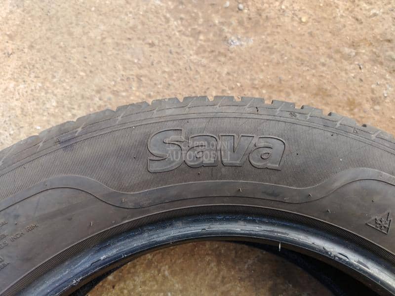 Sava 215/60 R16 Zimska