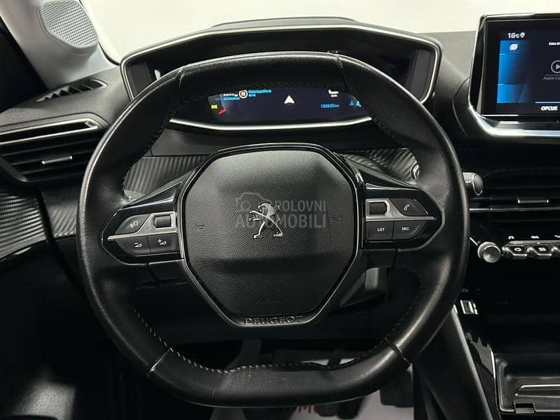 Peugeot 208 1.2 ALLURE VIRTUAL