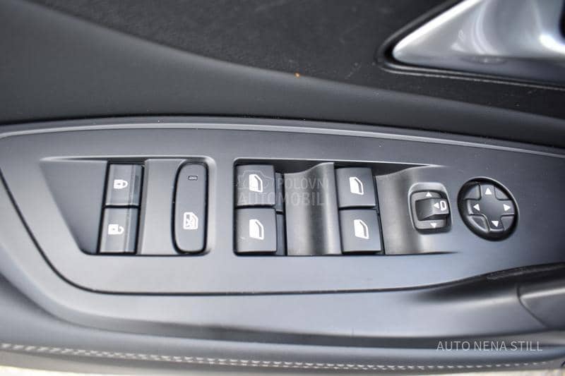 Peugeot 308 Allure Pack 1.2 MT