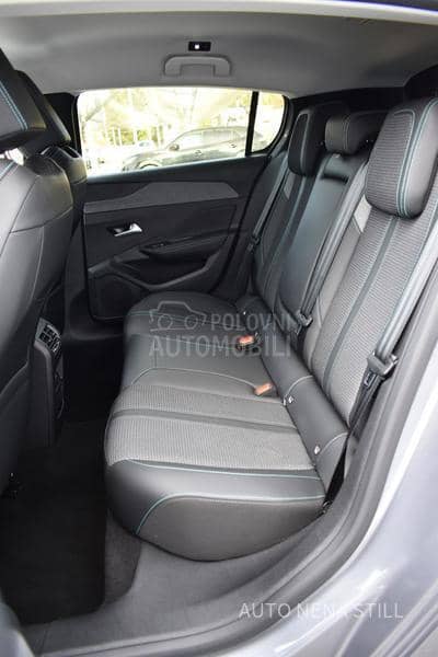 Peugeot 308 Allure Pack 1.2 MT