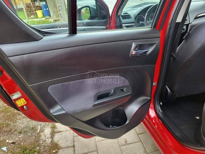 Suzuki Swift 1.2 4x4 NOVO ch Suzuki Swift 1.2 4x4 NOVO ch